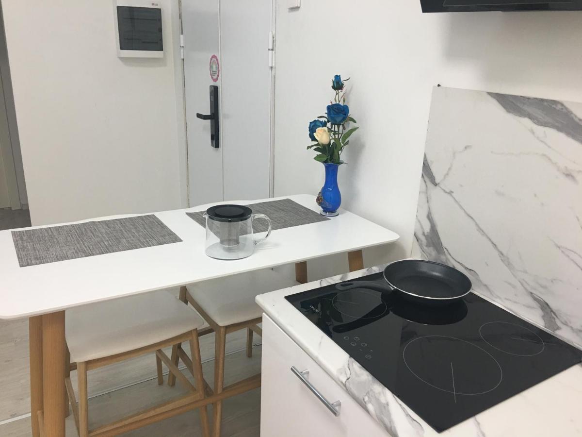 Smart Inn Riga Bagian luar foto